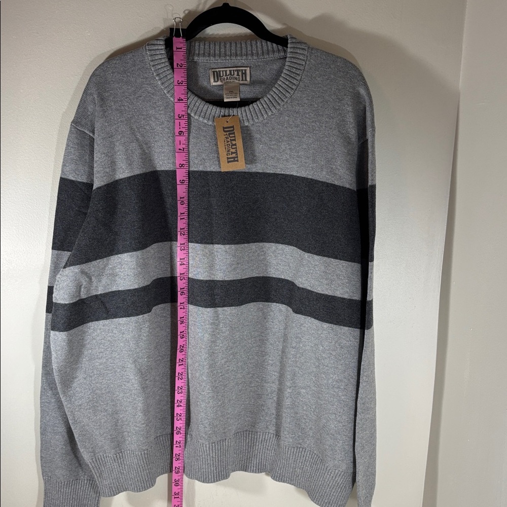 NWT Duluth Trading Co Men's Crewneck Sweater in Gray and Black - Picture 6 of 6